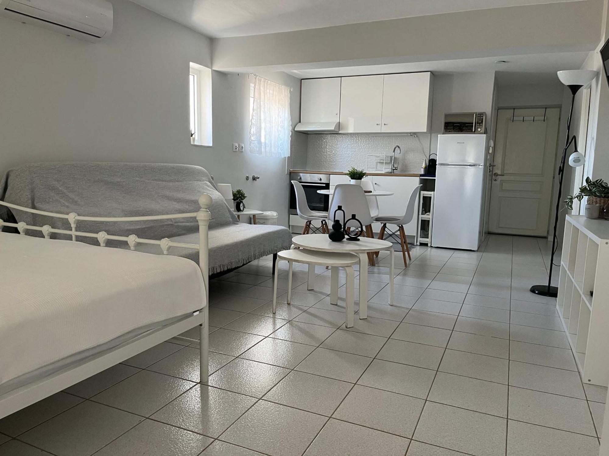 Cozy Mycenae Escape Near Ruins Apartment Argos Bagian luar foto